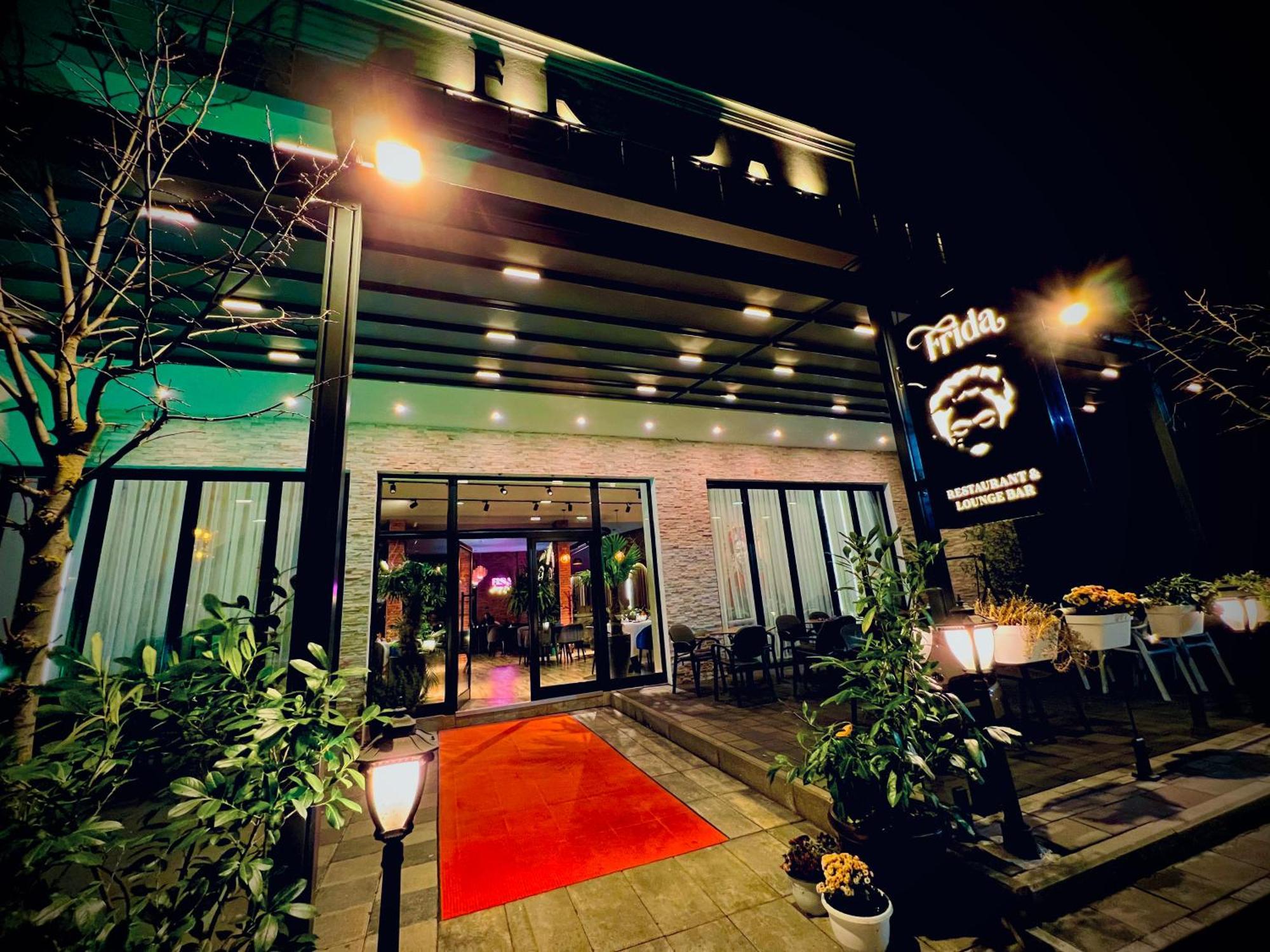 Hotel & Restaurant Frida Gjakova Exterior photo